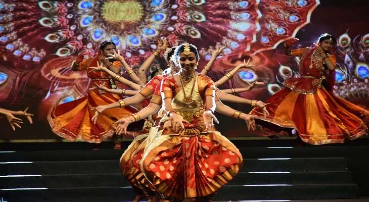 Aajkaal Daily (Desh Pardesh Ni Aajkaal)