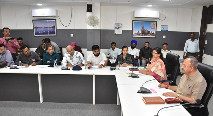 Aajkaal Daily (Desh Pardesh Ni Aajkaal)