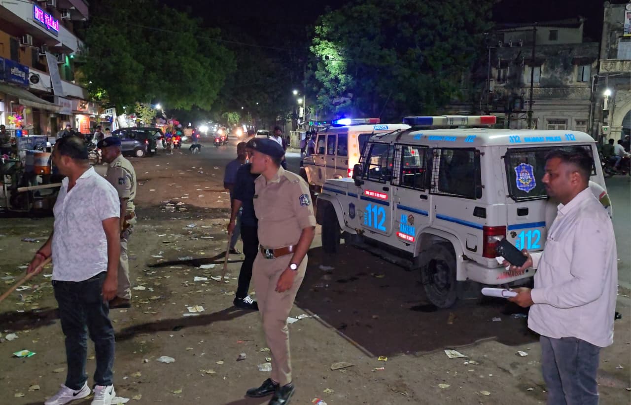 Aajkaal Daily (Desh Pardesh Ni Aajkaal)