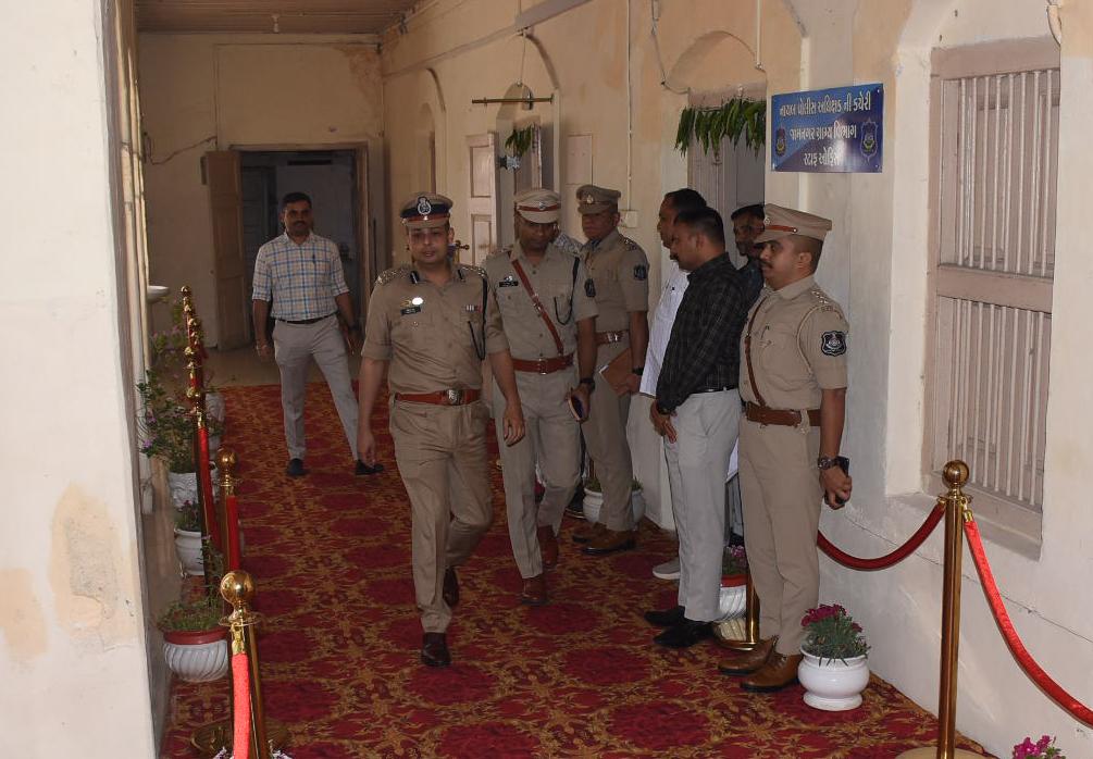 Aajkaal Daily (Desh Pardesh Ni Aajkaal)