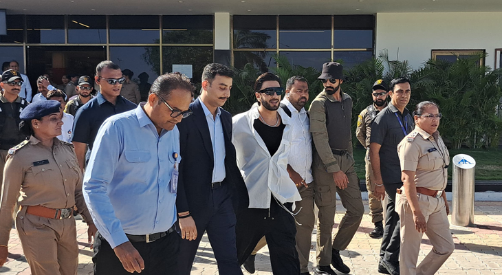 Aajkaal Daily (Desh Pardesh Ni Aajkaal)