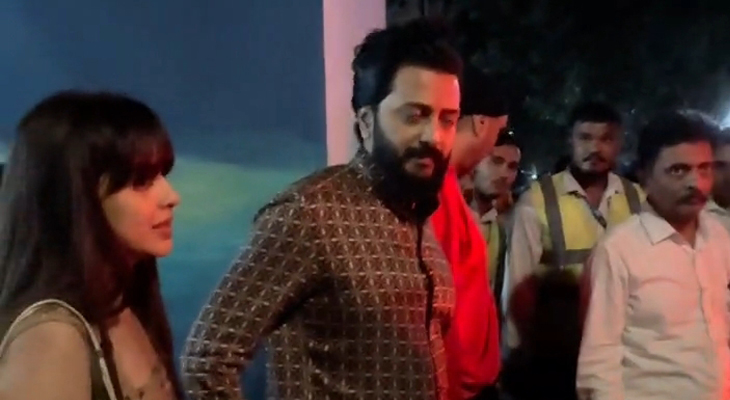 Aajkaal Daily (Desh Pardesh Ni Aajkaal)