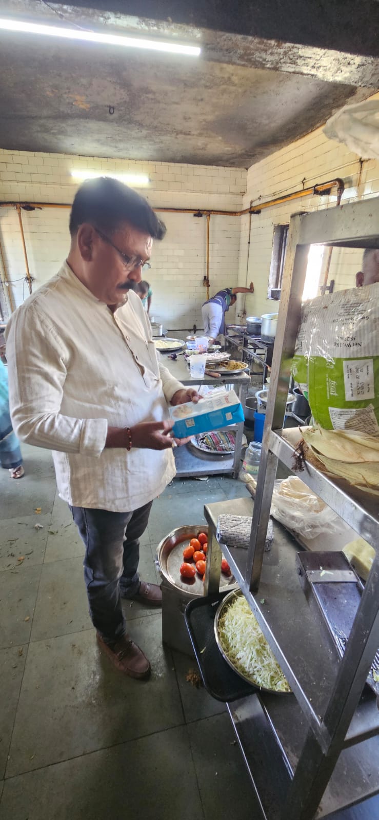 Aajkaal Daily (Desh Pardesh Ni Aajkaal)