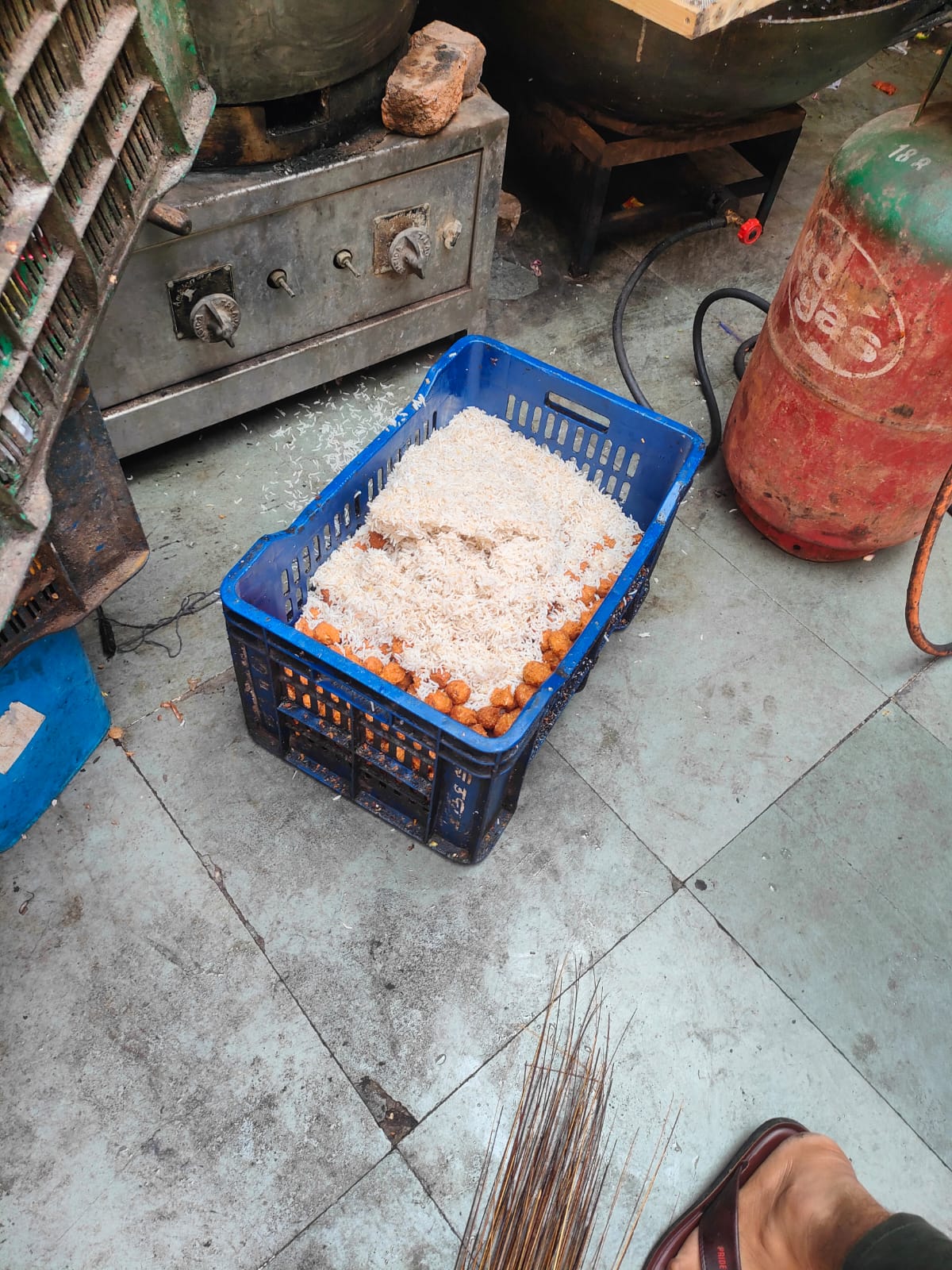 Aajkaal Daily (Desh Pardesh Ni Aajkaal)