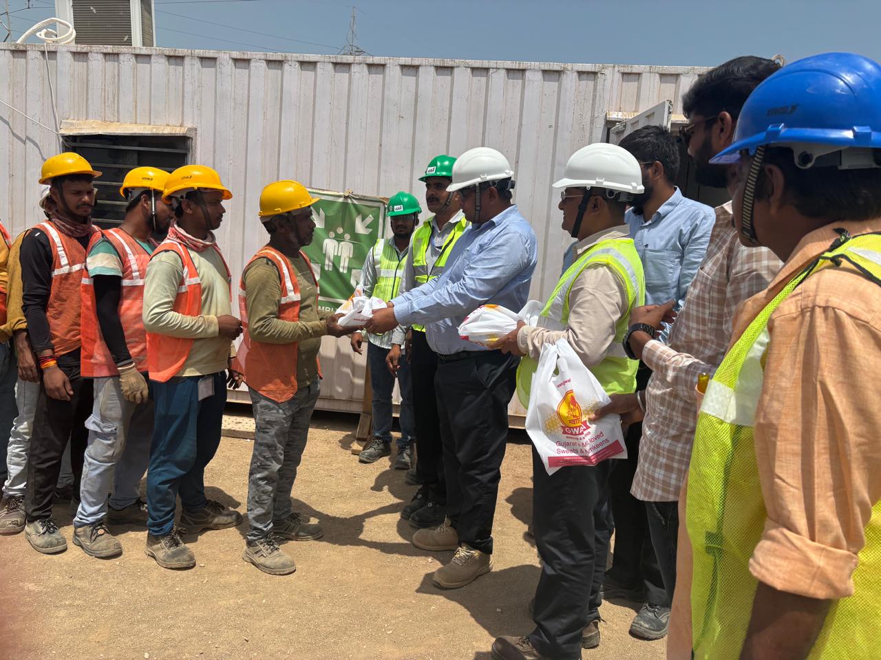 Aajkaal Daily (Desh Pardesh Ni Aajkaal)