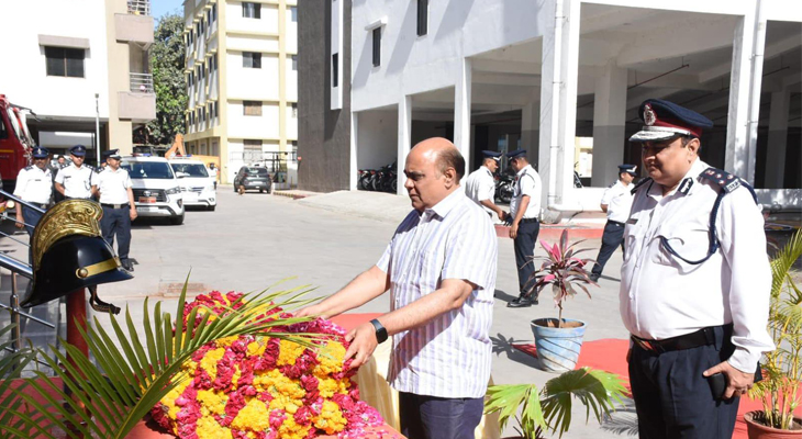 Aajkaal Daily (Desh Pardesh Ni Aajkaal)