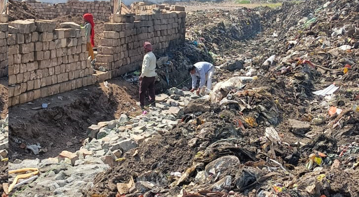 Aajkaal Daily (Desh Pardesh Ni Aajkaal)