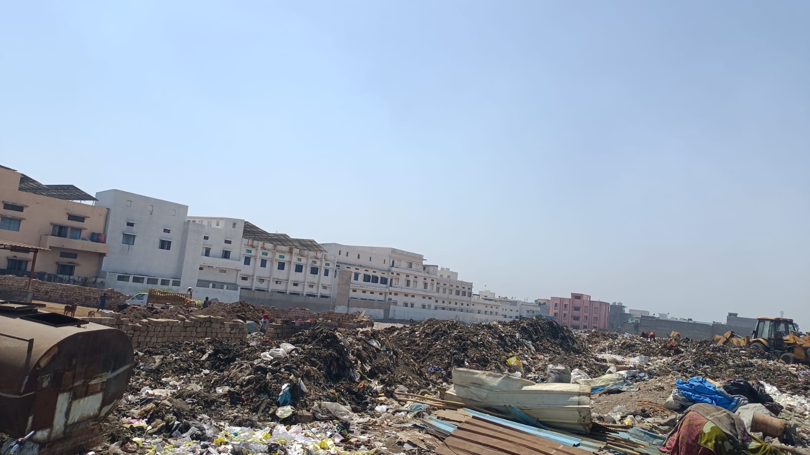 Aajkaal Daily (Desh Pardesh Ni Aajkaal)