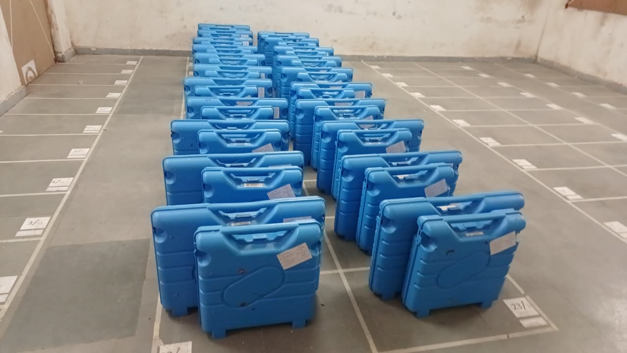 Aajkaal Daily (Desh Pardesh Ni Aajkaal)