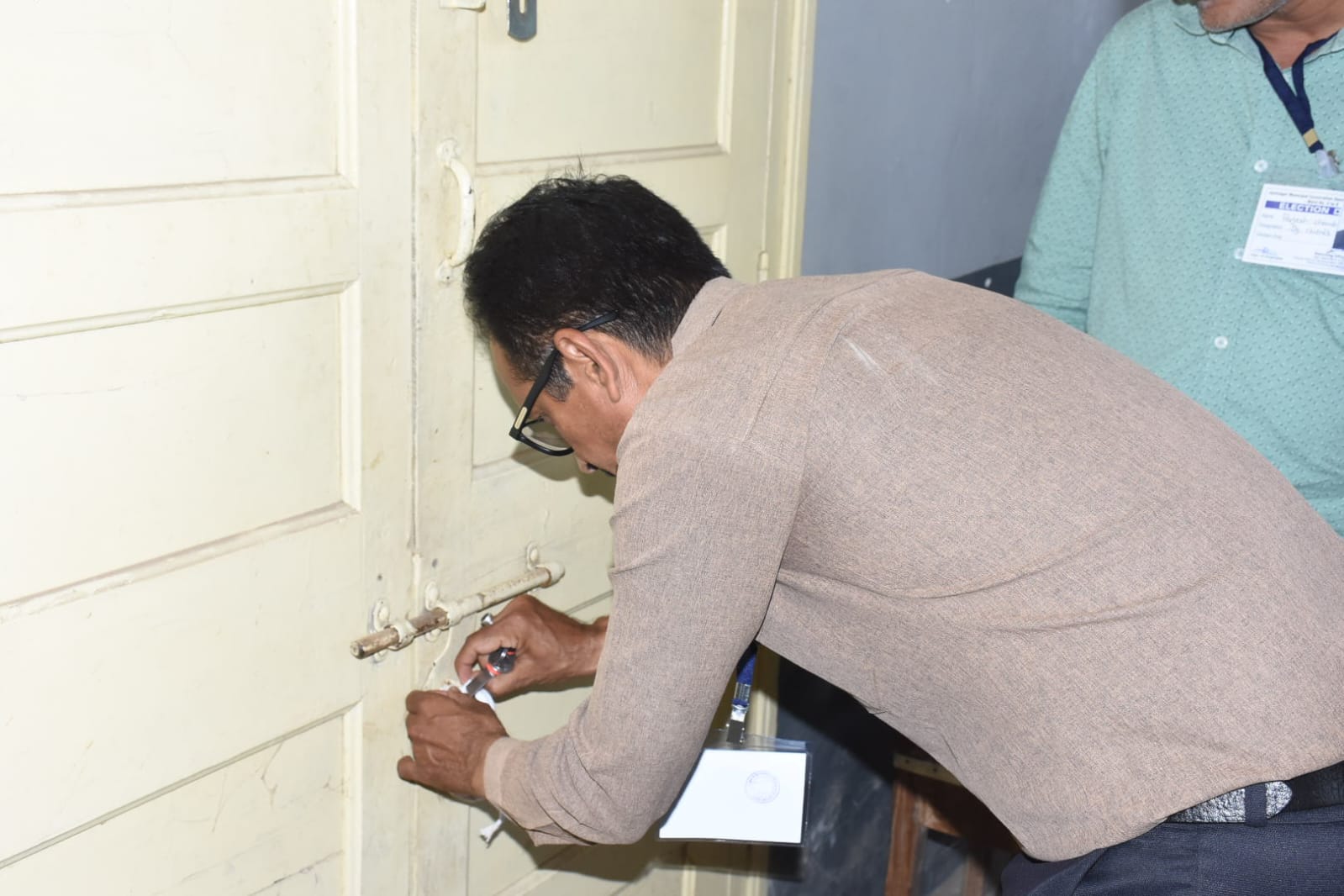 Aajkaal Daily (Desh Pardesh Ni Aajkaal)