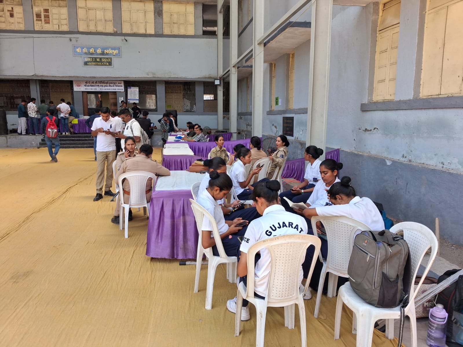 Aajkaal Daily (Desh Pardesh Ni Aajkaal)