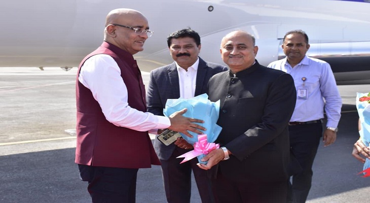 Aajkaal Daily (Desh Pardesh Ni Aajkaal)