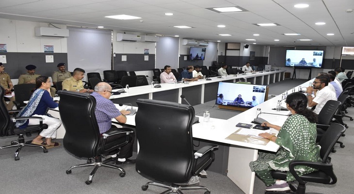 Aajkaal Daily (Desh Pardesh Ni Aajkaal)