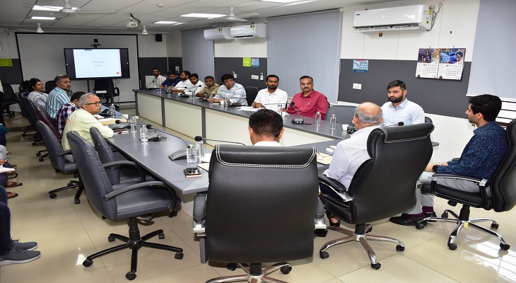 Aajkaal Daily (Desh Pardesh Ni Aajkaal)